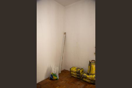 Casa à venda com 305m², 3 quartos e 4 vagas Casa à venda com 305m², 3 quartos e 4 vagasQuarto de Serviço