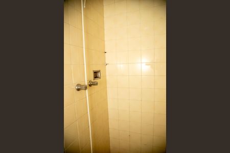 Casa à venda com 305m², 3 quartos e 4 vagas Casa à venda com 305m², 3 quartos e 4 vagasBanheiro 2