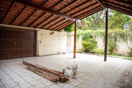 Casa à venda com 305m², 3 quartos e 4 vagas Casa à venda com 305m², 3 quartos e 4 vagasGaragem