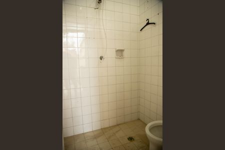 Casa à venda com 305m², 3 quartos e 4 vagas Casa à venda com 305m², 3 quartos e 4 vagasbanheiro area de serviço