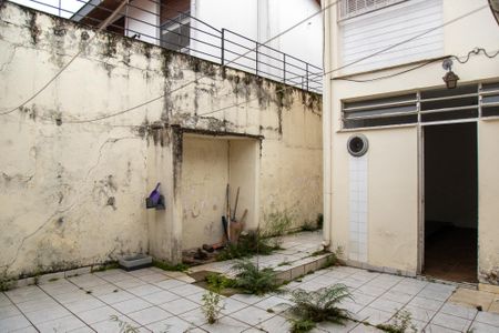 Casa à venda com 305m², 3 quartos e 4 vagas Casa à venda com 305m², 3 quartos e 4 vagasÁrea de Serviço