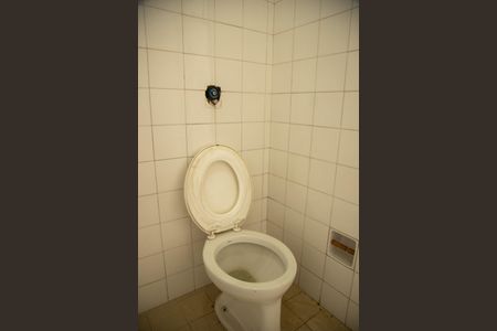 Casa à venda com 305m², 3 quartos e 4 vagas Casa à venda com 305m², 3 quartos e 4 vagasbanheiro area de serviço