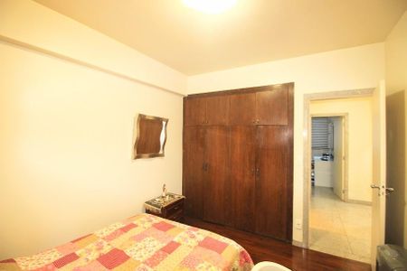 Apartamento à venda com 214m², 4 quartos e 2 vagasQuarto 3