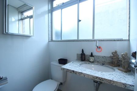 Apartamento à venda com 214m², 4 quartos e 2 vagasBanheiro de serviço