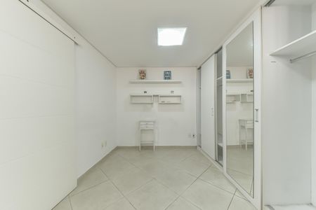 Casa para alugar com 140m², 3 quartos e 2 vagas Casa para alugar com 140m², 3 quartos e 2 vagasSuíte