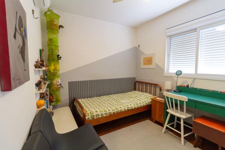 Apartamento à venda com 102m², 3 quartos e 2 vagasQuarto 2