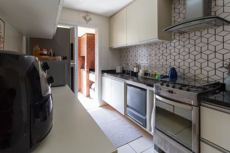 Apartamento à venda com 102m², 3 quartos e 2 vagasCozinha