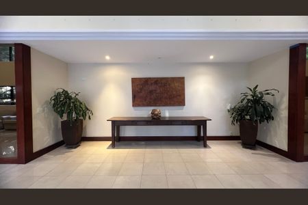 Apartamento à venda com 63m², 2 quartos e 2 vagas Apartamento à venda com 63m², 2 quartos e 2 vagasHall de entrada