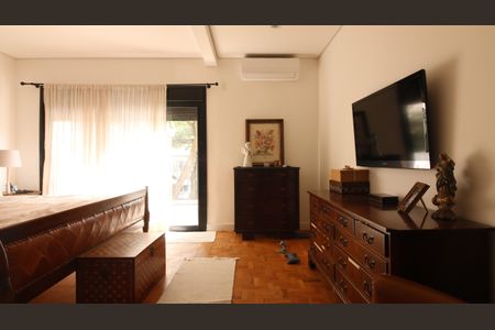 Casa à venda com 360m², 3 quartos e 2 vagasSuíte 1