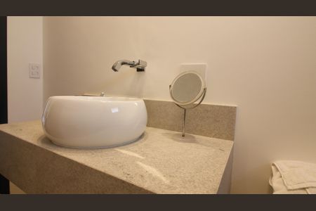 Casa à venda com 360m², 3 quartos e 2 vagasBanheiro da Suíte 3