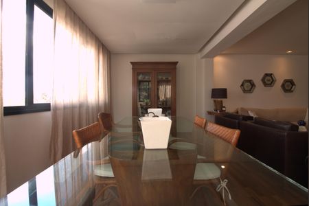 Casa à venda com 360m², 3 quartos e 2 vagasSala de Jantar