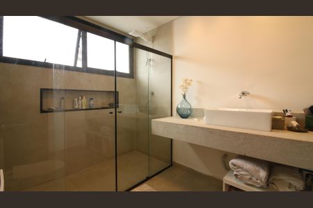 Casa à venda com 360m², 3 quartos e 2 vagasBanheiro da Suíte 1