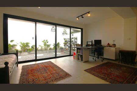 Casa à venda com 360m², 3 quartos e 2 vagasSala 2