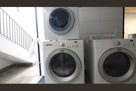 Casa à venda com 360m², 3 quartos e 2 vagasLavanderia