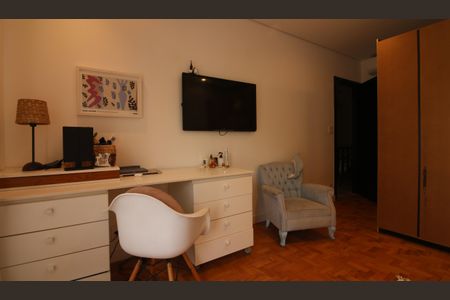 Casa à venda com 360m², 3 quartos e 2 vagasSuíte 2