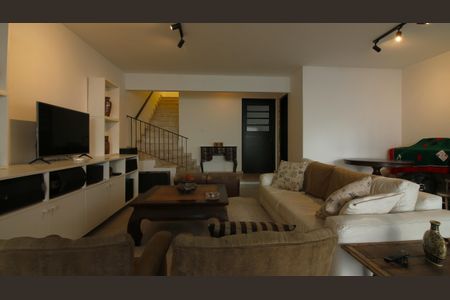 Casa à venda com 360m², 3 quartos e 2 vagasSala 2