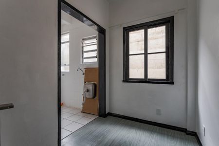 Apartamento à venda com 30m², 1 quarto e sem vaga Apartamento à venda com 30m², 1 quarto e sem vagaSala