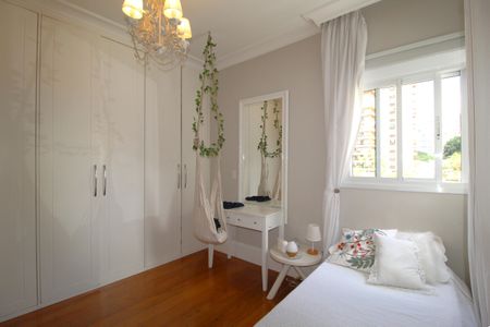 Apartamento à venda com 257m², 4 quartos e 4 vagasQuarto 2 - Suíte