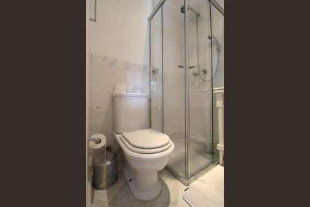 Apartamento à venda com 257m², 4 quartos e 4 vagasBanheiro da Suíte 1