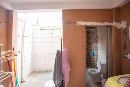 Casa à venda com 118m², 3 quartos e 1 vagaÁrea de Serviço 2