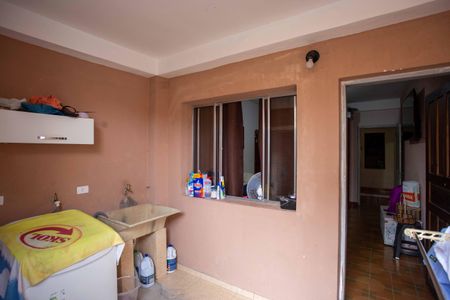 Casa à venda com 118m², 3 quartos e 1 vagaÁrea de Serviço 2