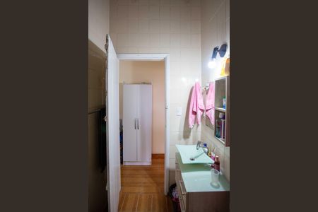 Casa à venda com 118m², 3 quartos e 1 vagaBanheiro