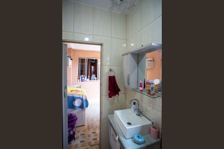 Casa à venda com 118m², 3 quartos e 1 vagaBanheiro 2