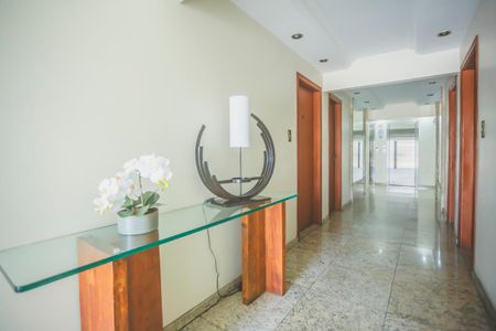 Apartamento à venda com 97m², 2 quartos e 1 vagaHall social