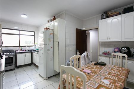 Apartamento à venda com 180m², 4 quartos e 3 vagasCozinha