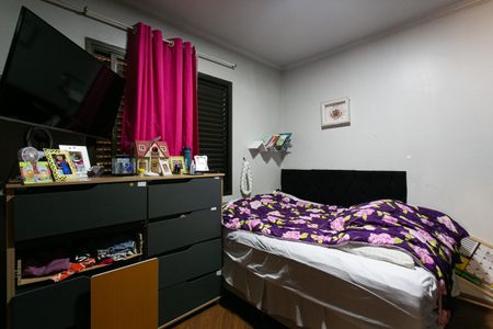 Apartamento à venda com 180m², 4 quartos e 3 vagasQuarto 2