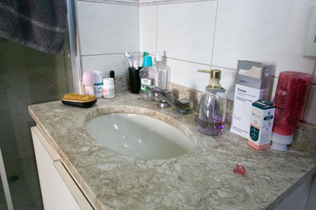 Apartamento à venda com 180m², 4 quartos e 3 vagasBanheiro da Suíte 2