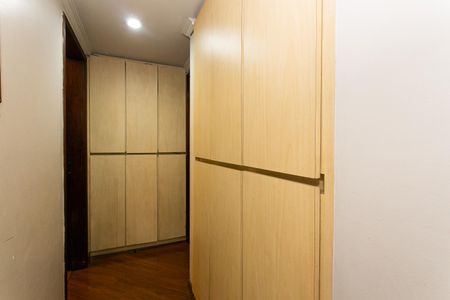 Apartamento à venda com 180m², 4 quartos e 3 vagasCorredor