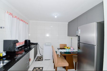 Apartamento à venda com 47m², 2 quartos e 1 vagaCozinha e Área de Serviço