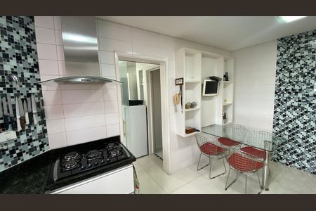 Apartamento à venda com 134m², 3 quartos e 3 vagasCozinha