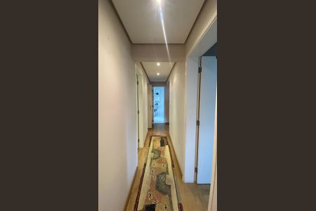 Apartamento à venda com 134m², 3 quartos e 3 vagasCorredor