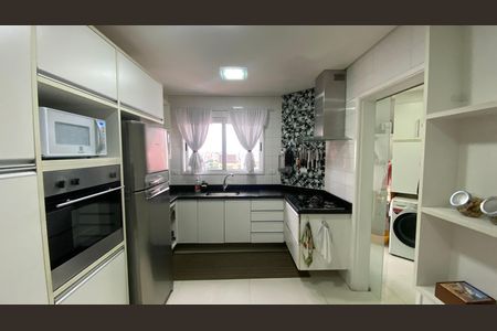 Apartamento à venda com 134m², 3 quartos e 3 vagasCozinha