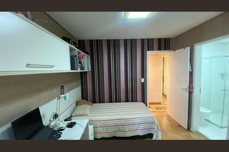 Apartamento à venda com 134m², 3 quartos e 3 vagasSuíte 2