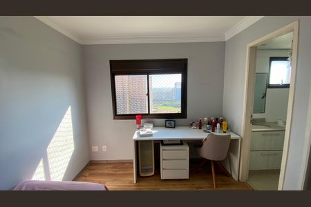 Apartamento à venda com 182m², 4 quartos e 3 vagasSuite 2