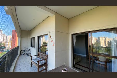 Apartamento à venda com 182m², 4 quartos e 3 vagasSala - Sala de Jantar Varanda