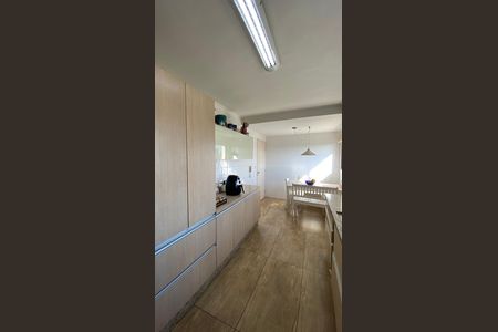 Apartamento à venda com 182m², 4 quartos e 3 vagasCozinha