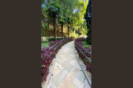 Apartamento à venda com 182m², 4 quartos e 3 vagasCorrimão - Rampa