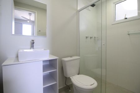 Apartamento à venda com 62m², 3 quartos e 1 vaga Apartamento à venda com 62m², 3 quartos e 1 vagaBanheiro da Suíte