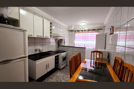 Apartamento à venda com 58m², 2 quartos e 1 vaga Apartamento à venda com 58m², 2 quartos e 1 vagaCozinha e Área de Serviço