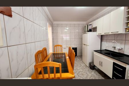 Apartamento à venda com 58m², 2 quartos e 1 vaga Apartamento à venda com 58m², 2 quartos e 1 vagaCozinha e Área de Serviço