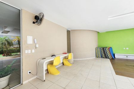 Apartamento à venda com 80m², 2 quartos e 2 vagas Apartamento à venda com 80m², 2 quartos e 2 vagasÁrea Comum