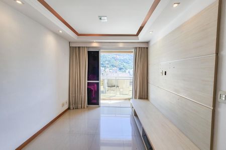 Apartamento à venda com 80m², 2 quartos e 2 vagas Apartamento à venda com 80m², 2 quartos e 2 vagasSala