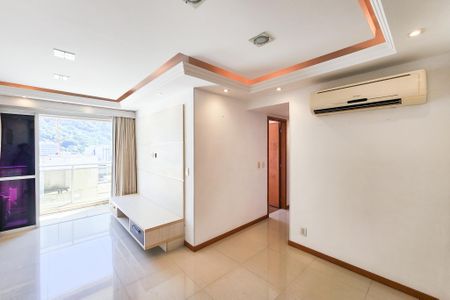 Apartamento à venda com 80m², 2 quartos e 2 vagas Apartamento à venda com 80m², 2 quartos e 2 vagasSala