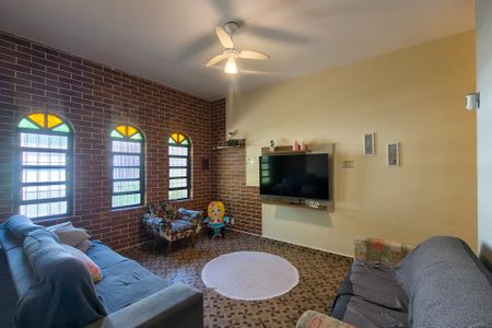 Casa para alugar com 2 quartos, 102m² em Jardim Imperador, Praia Grande