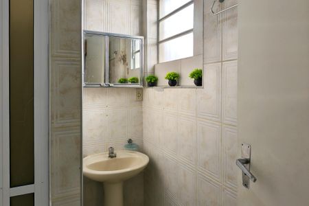 Casa para alugar com 102m², 2 quartos e 2 vagas Casa para alugar com 102m², 2 quartos e 2 vagasBanheiro da Suíte 1