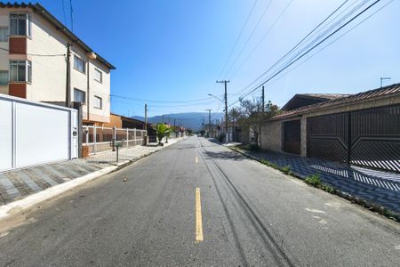 Casa para alugar com 102m², 2 quartos e 2 vagas Casa para alugar com 102m², 2 quartos e 2 vagasVista da Rua